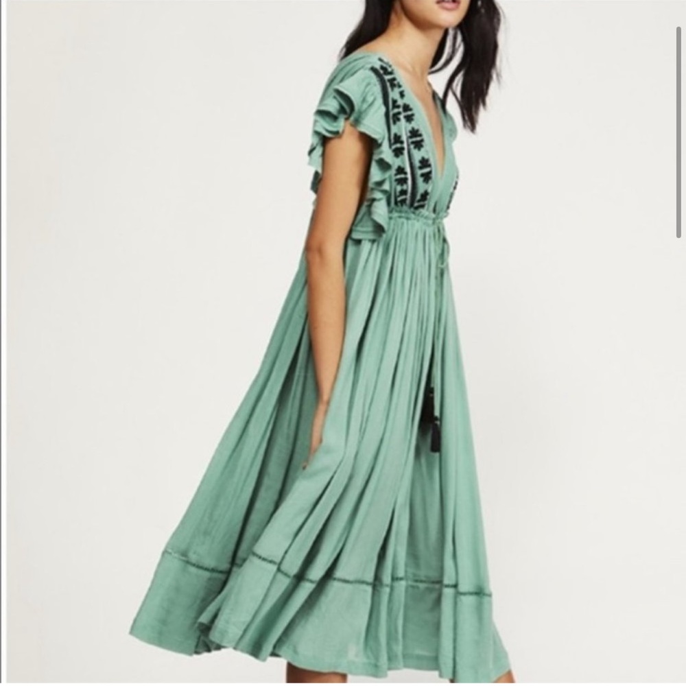 Free People Bali Will Wait For You Midi Dress Size Small in Beach Comber